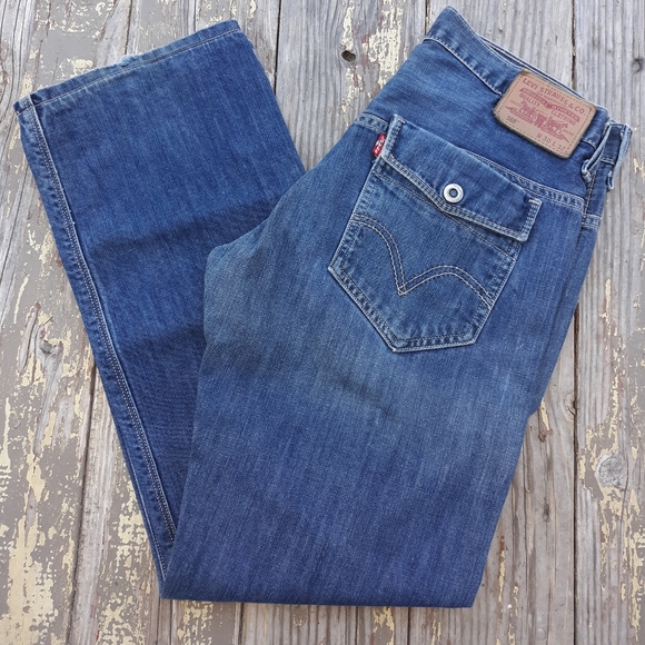 Levi's Other - Levi's Relaxed Bootcut